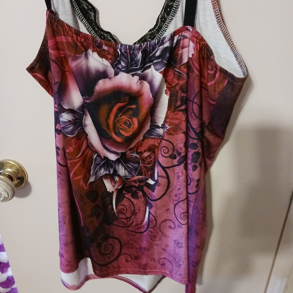 Rose top - Picture 3 of 3